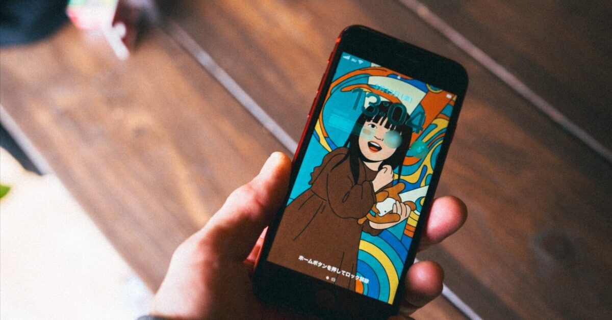 MacBook Neoの登場により、iPhoneだけの世界を知りたくなった | Hyperpast Monday Journal Vol.09